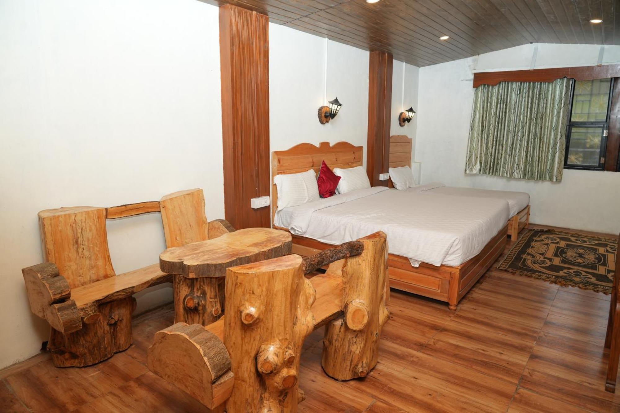 Vetrivel International By Brown Tree Resorts 科代卡纳尔 外观 照片