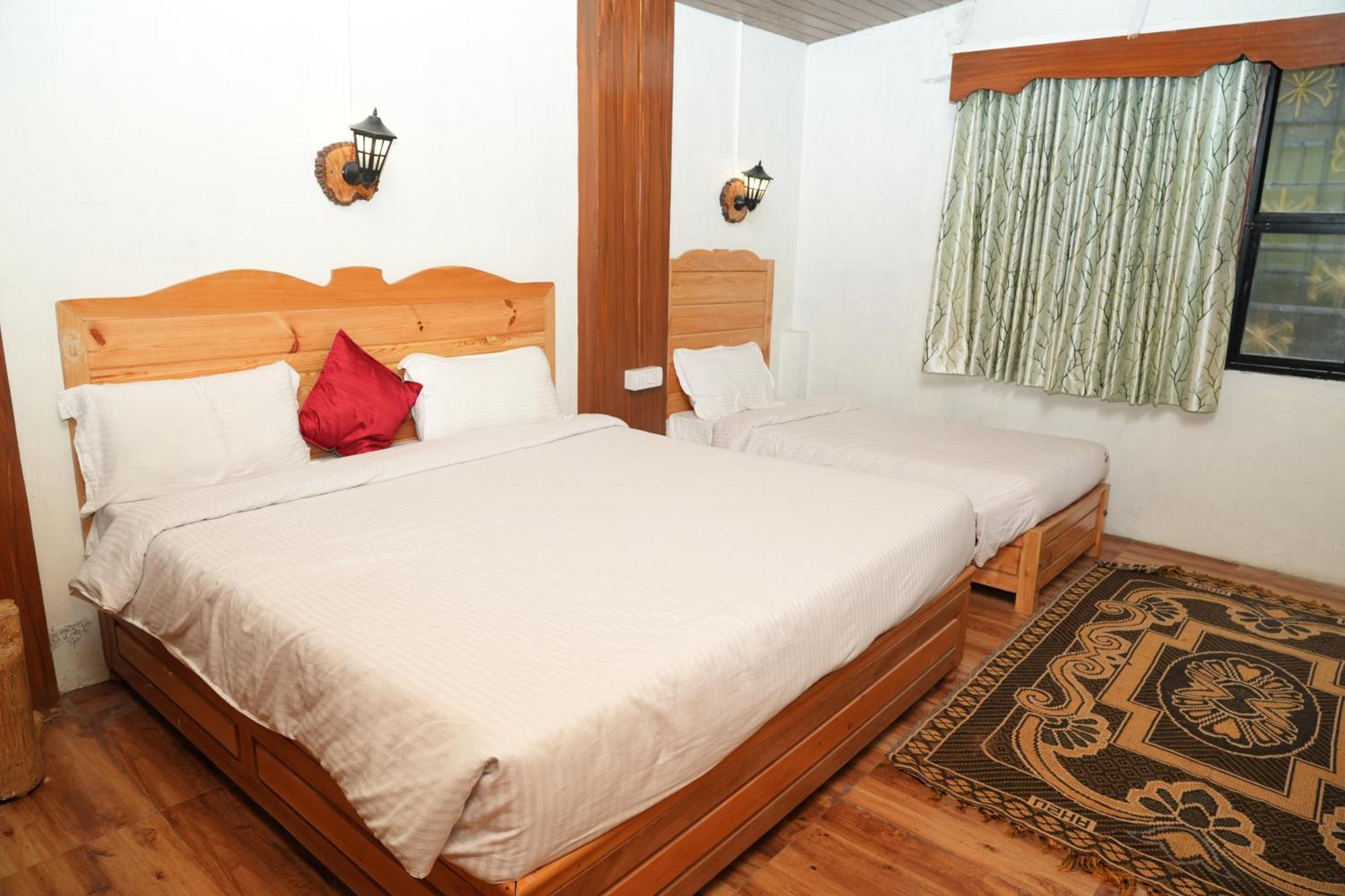 Vetrivel International By Brown Tree Resorts 科代卡纳尔 外观 照片